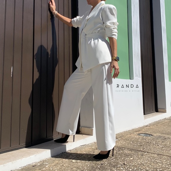 White Blazer Set - Picture 4 of 5